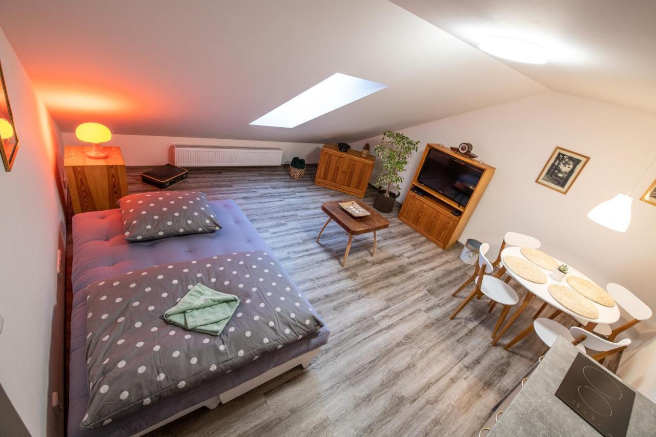 Apartman U Krizku Jihlava Exterior photo